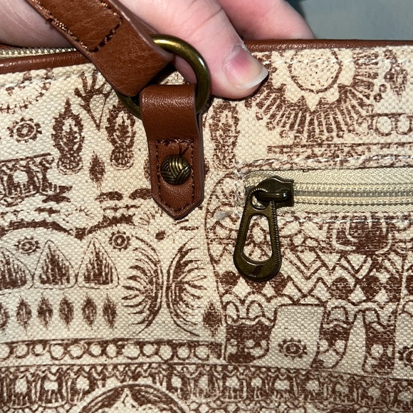 SAKROOTS "Ellis" Shoulder Bag - Picture 10 of 12